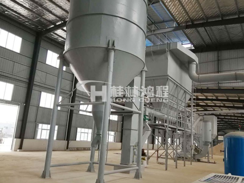 桂林鴻程產(chǎn)品:80目~400目粗粉R型雷蒙機(jī) 鉀長(zhǎng)石雷蒙磨粉機(jī) 單臺(tái)磨機(jī)產(chǎn)能0.3-20噸每小時(shí)