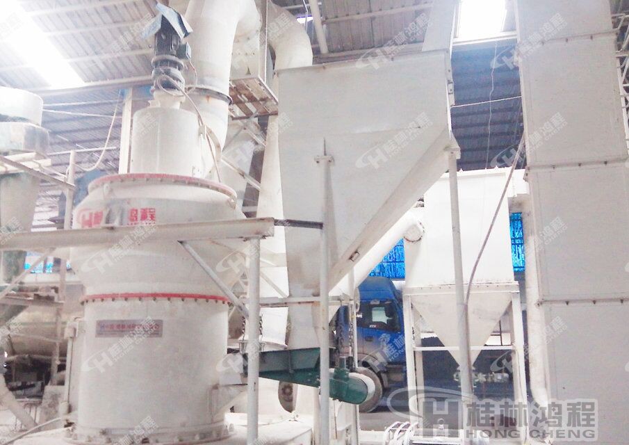 80-800目貝殼磨粉機，貝殼雷蒙磨粉機，經(jīng)濟型貝殼磨粉機-桂林鴻程HC系列縱擺式磨粉機