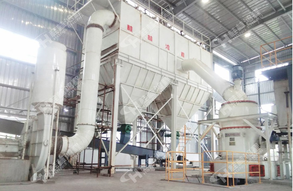 安徽銅陵老板的銅礦HC擺式磨粉機(jī)生產(chǎn)線(xiàn)車(chē)間現(xiàn)場(chǎng) 安徽銅陵老板的銅礦HC擺式磨粉機(jī)生產(chǎn)線(xiàn)車(chē)間現(xiàn)場(chǎng)