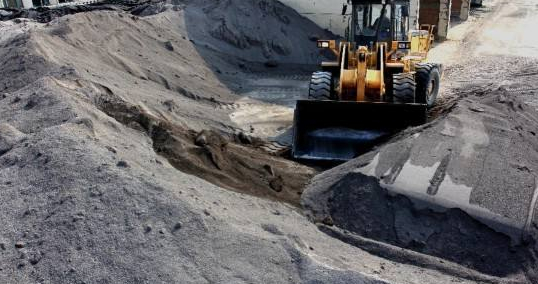 礦渣粉立磨機械生產(chǎn)的銅尾礦粉 礦渣粉立磨機械生產(chǎn)的銅尾礦粉