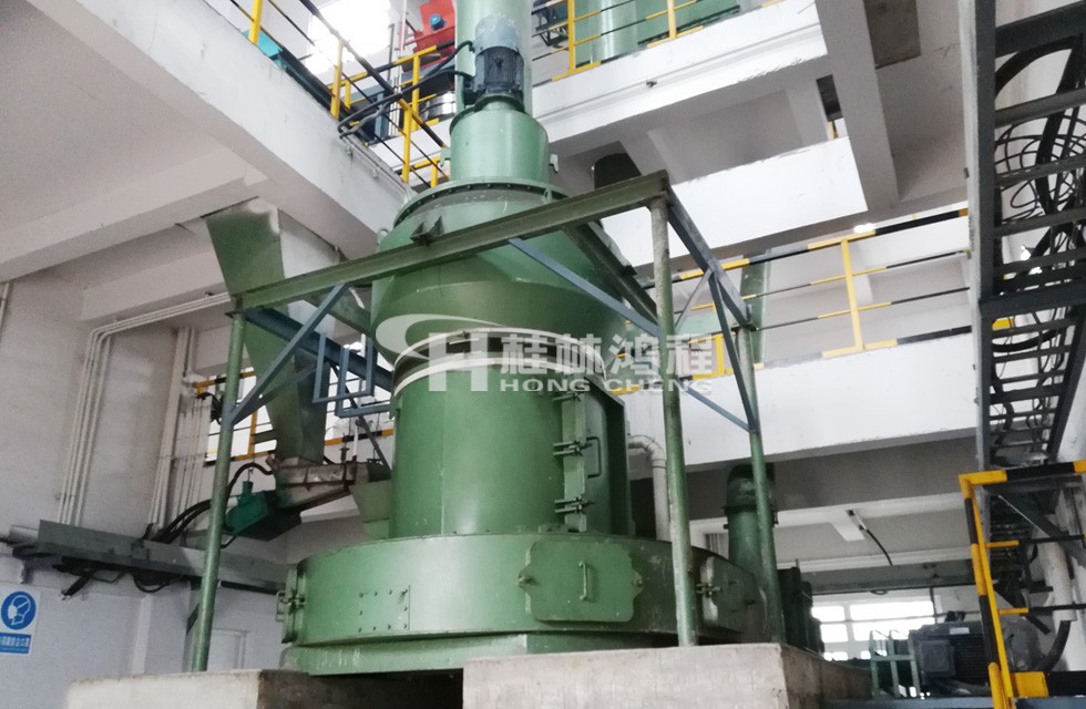 5R4121打礦石粉機器多少錢一臺 雷蒙磨粉機多少錢一臺？幾萬到幾十萬不等