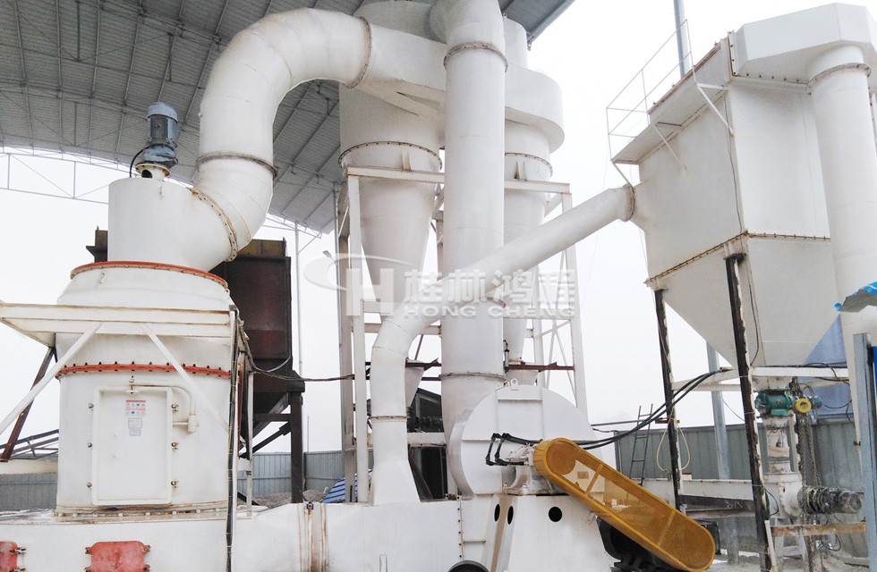 HC1900打礦石粉機器多少錢一臺 雷蒙磨粉機多少錢一臺？幾萬到幾十萬不等